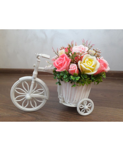Мильний букет  "Велосипед з трояндами"